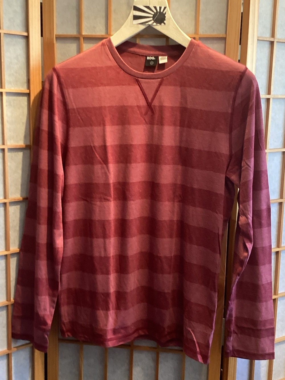 OU BDG Crew Neck Long Sleeve Tee Red Stripe Men's Size Medium